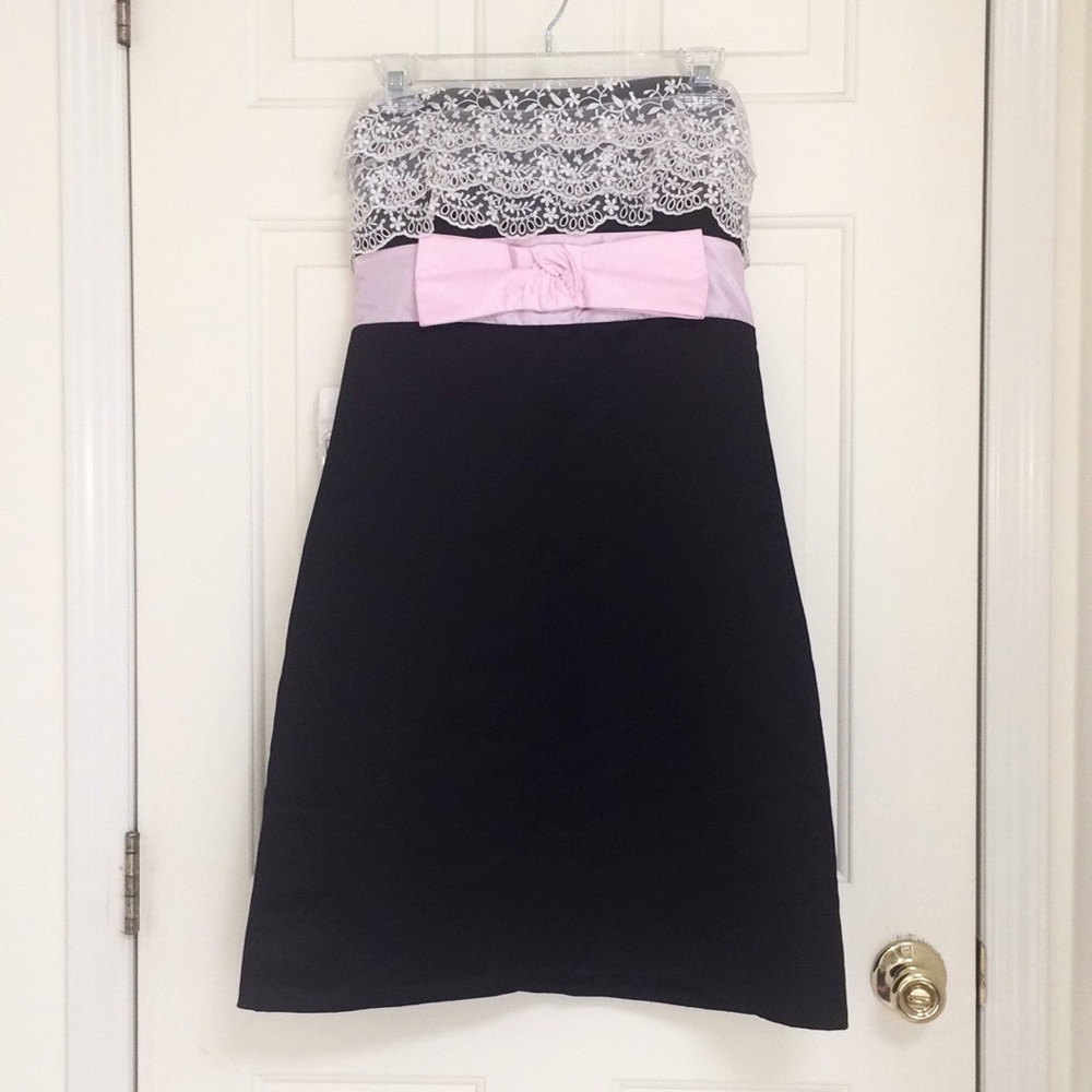 BETSEY JOHNSON Strapless Dress